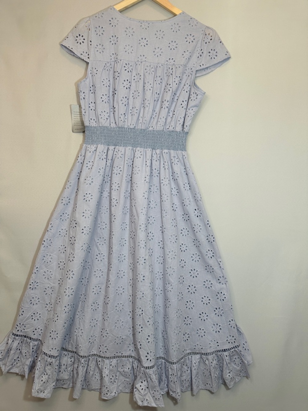 Alexia Admor Minnie Womens Dress Size 10 Eyelet Embroidery Smocked Waist Tiered - Picture 4 of 6